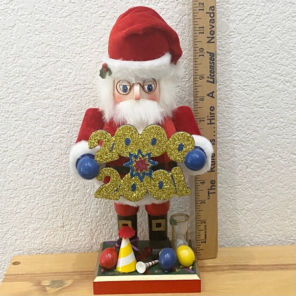 Vintage 2000-2001 Nutcracker Village Limited Ed. Celebration Santa Nutcracker - Picture 10 of 13